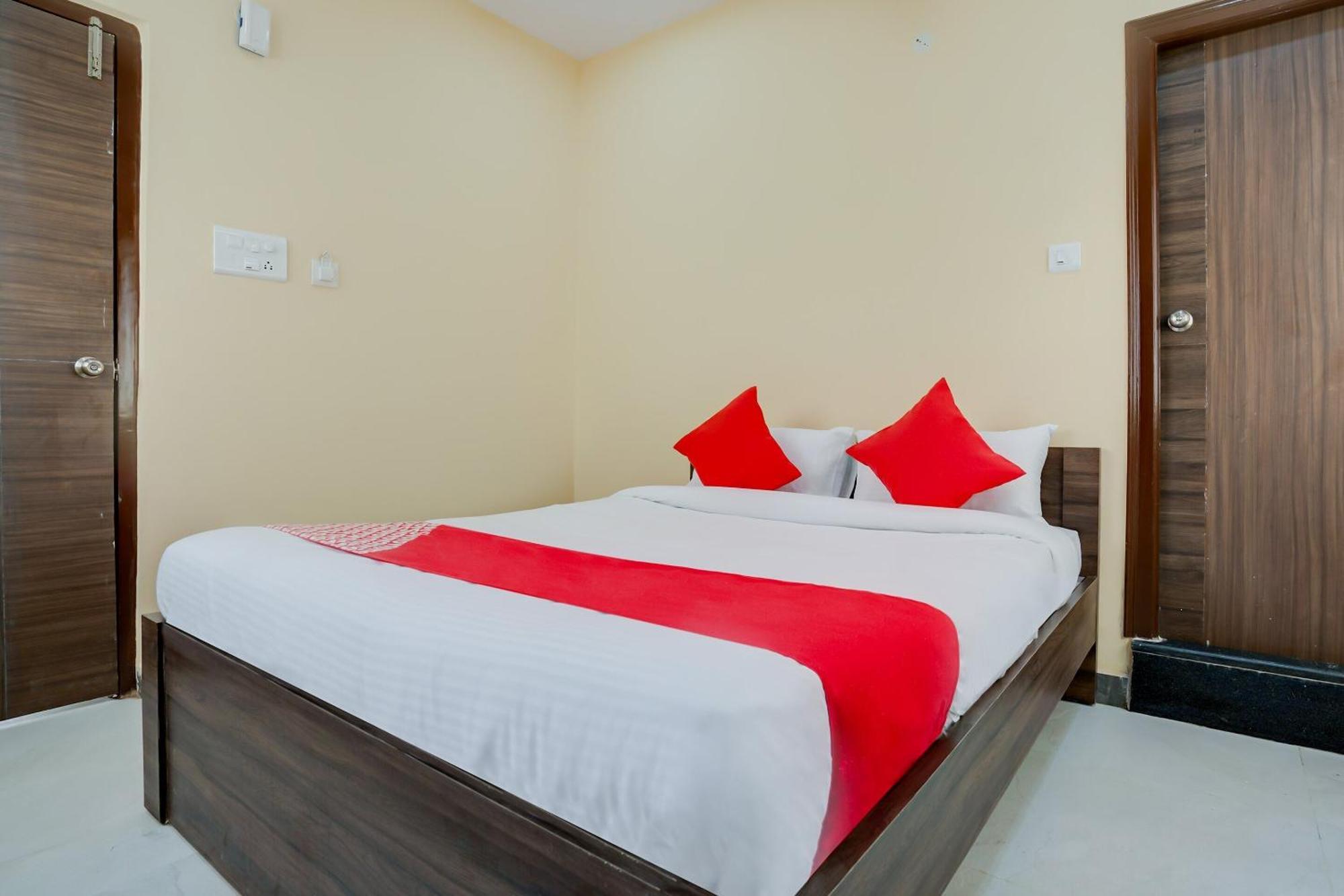 Hotel O Alekhya Residency Cafe Bahar Sururnagar Exterior photo