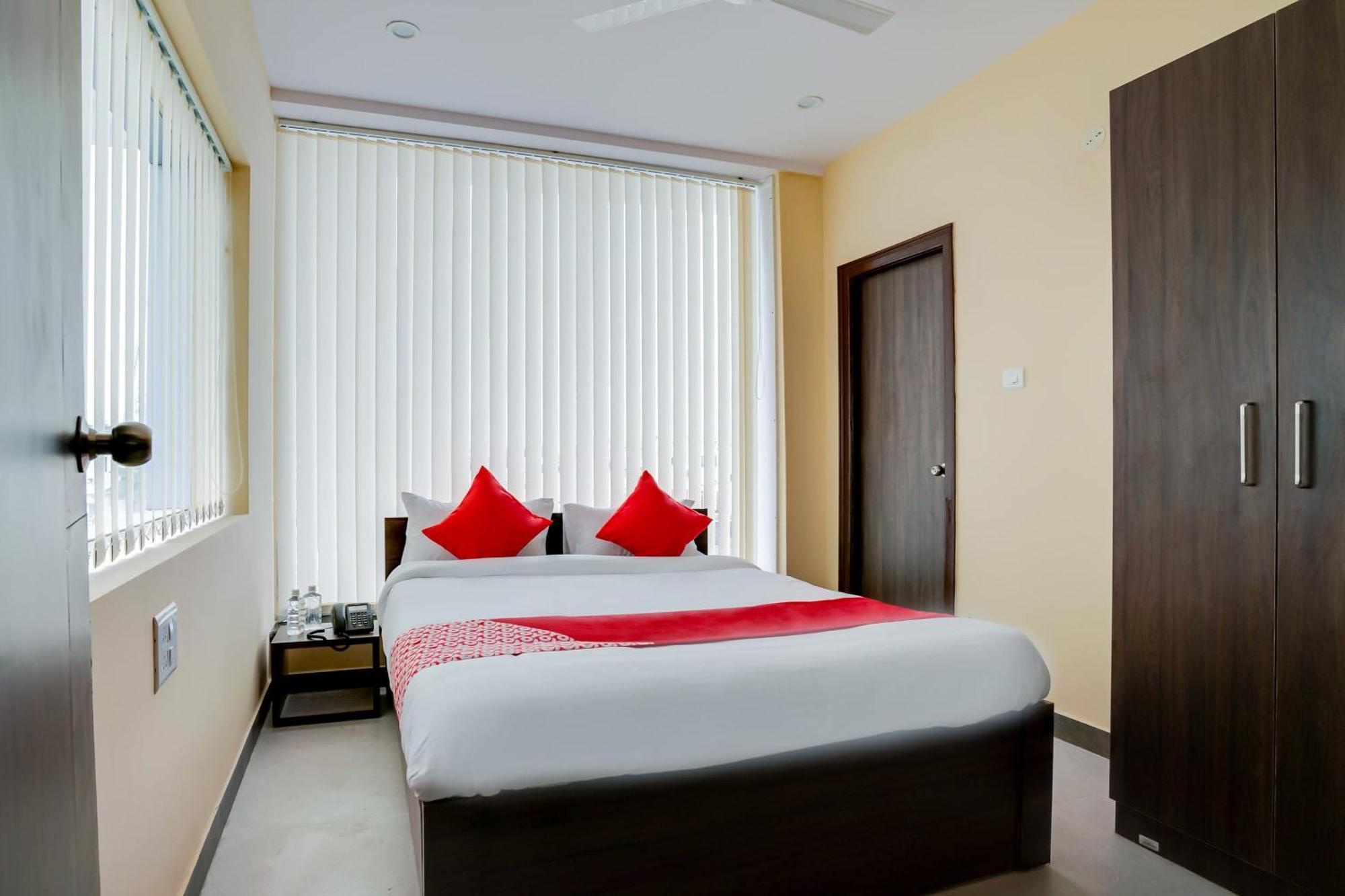 Hotel O Alekhya Residency Cafe Bahar Sururnagar Exterior photo