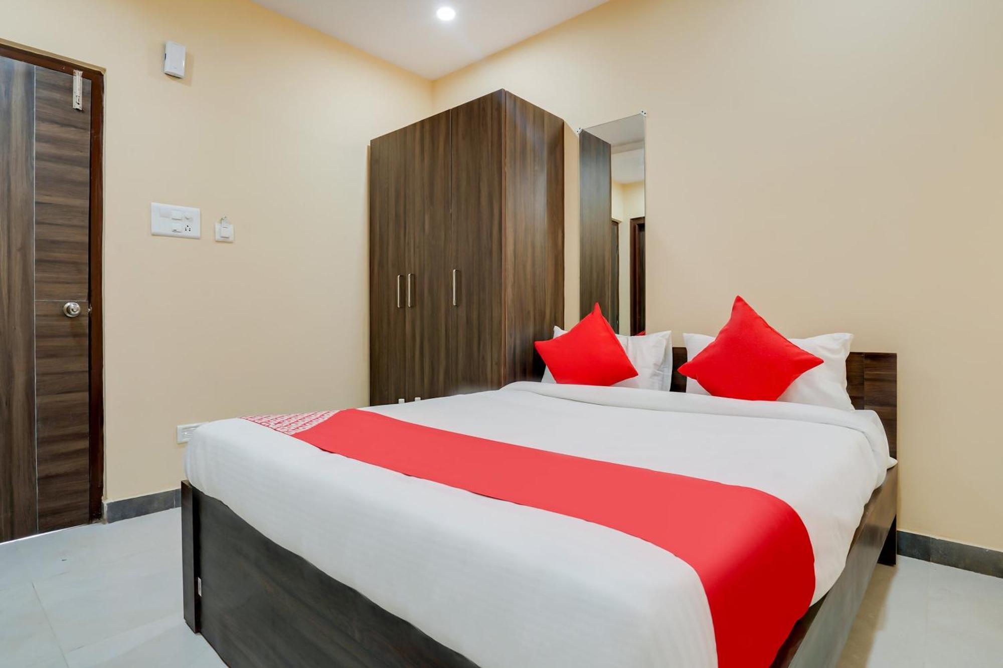 Hotel O Alekhya Residency Cafe Bahar Sururnagar Exterior photo