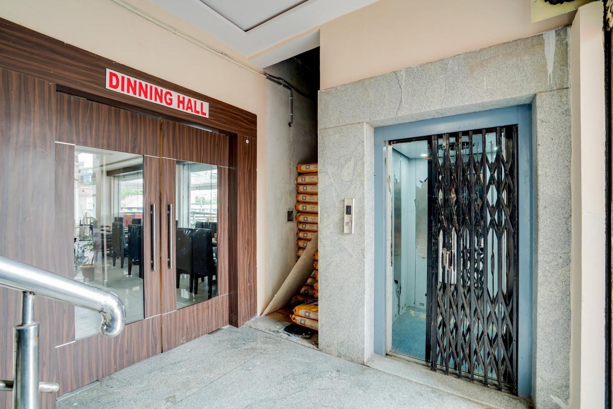 Hotel O Alekhya Residency Cafe Bahar Sururnagar Exterior photo