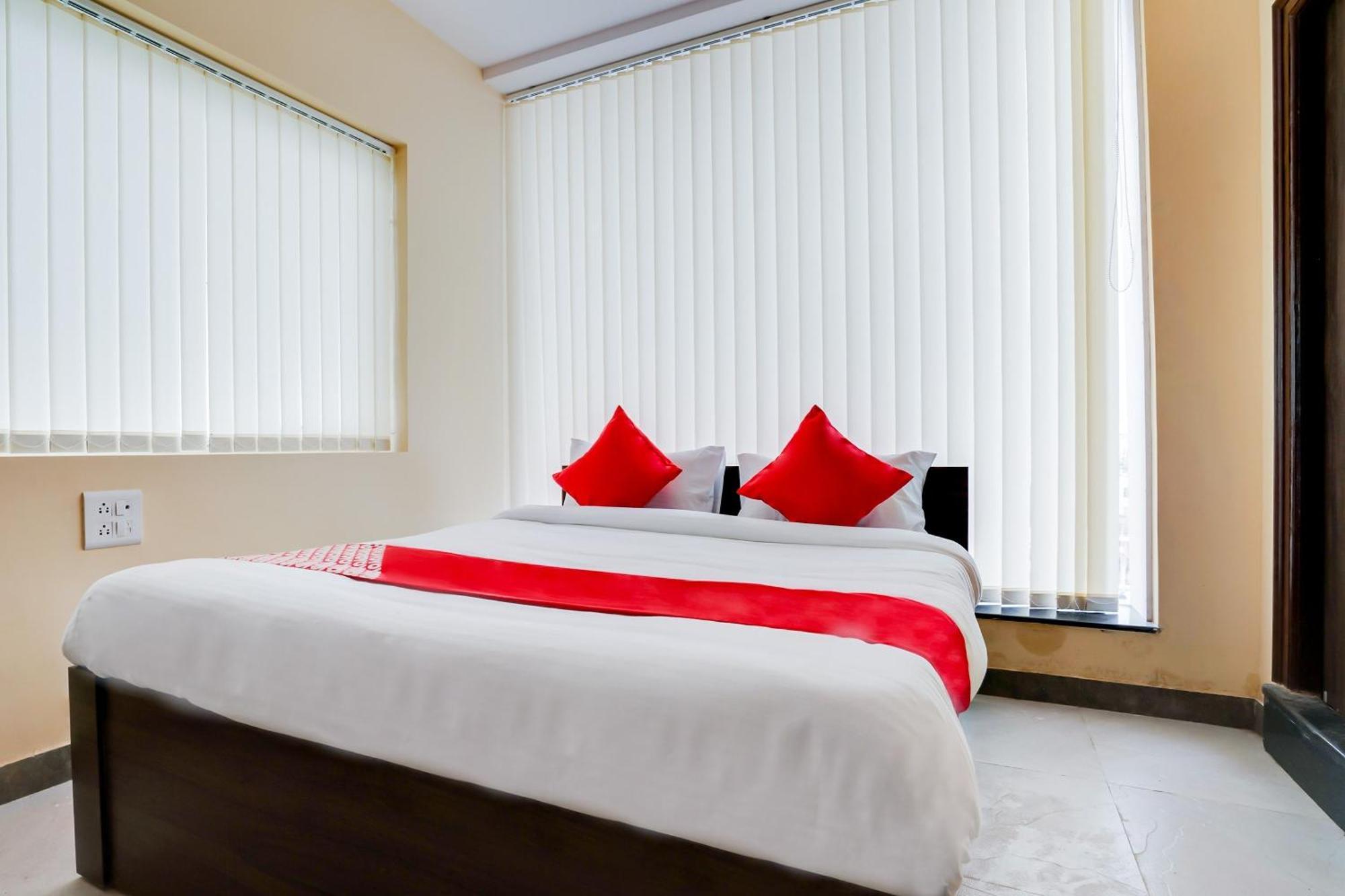 Hotel O Alekhya Residency Cafe Bahar Sururnagar Exterior photo